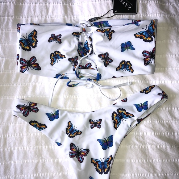 Trendy Butterfly Bandeau Bikini - Picture 2 of 3